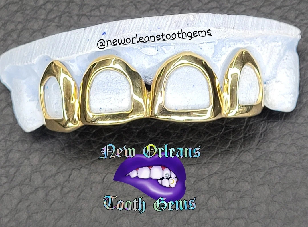 Open Face Grillz (4 Teeth Connected)